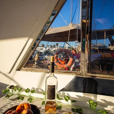 Hotel na wodzie Magno Ii Boat